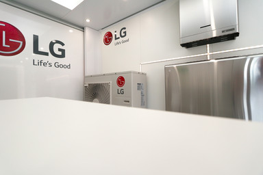 LG Roadshow design white Image 11