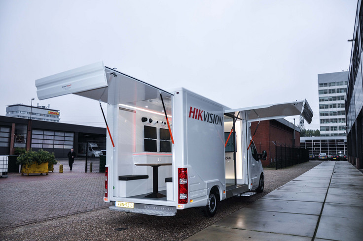Hikvision Tour Infowheels Selfdrive offen Image 20