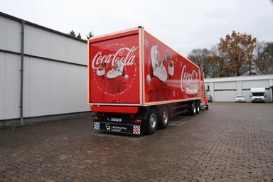 Backside giant Christmas Truck Coke Image 2