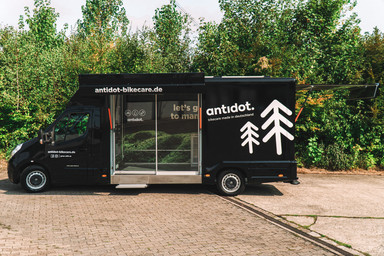 promotion vehicle for antidot. Image 6