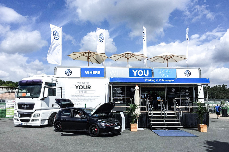 Volkswagen roadshow with roof terrace on the top Image 4