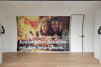 "Kontaktloses Bezahlen mit dem Smartphone" Roadshow for Sparkasse with our EggStreamer Image 6