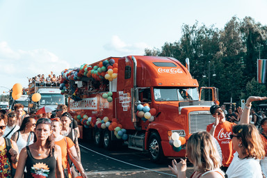 Christmas Truck in Berlin Parade truck csd Image 7