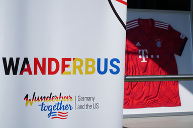 Wanderbus - Germany and the US Poster Image 8