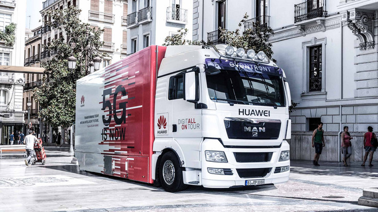Roadshow Truck Huawei