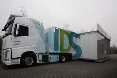 Siemens on tour with IDS Roadshow truck  Image 3