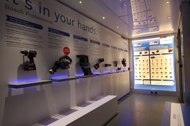 Interior with mobile InfoWheels product wall for Bosch Image 9