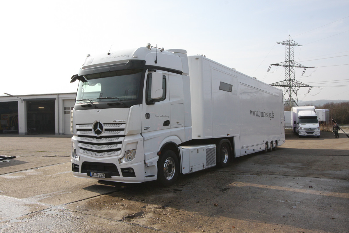 The German Bundestag Truck starts 2014