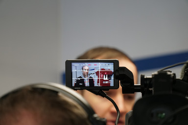 Screen of a camera filming Image 9