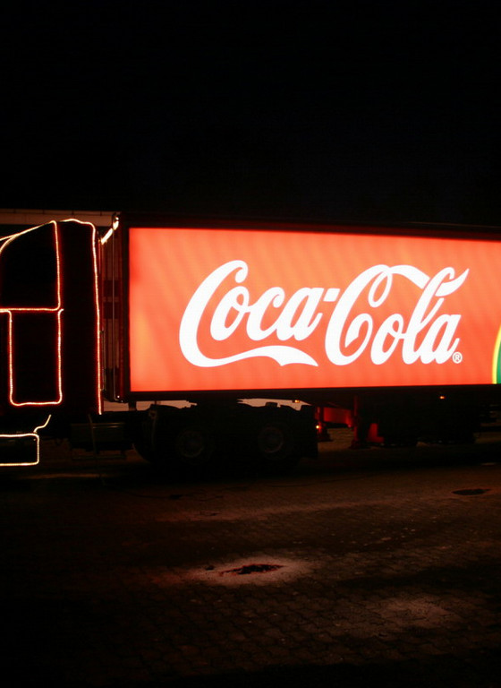 Coca-Cola Weihnachtstruck Roadshow Rainbow Promotion