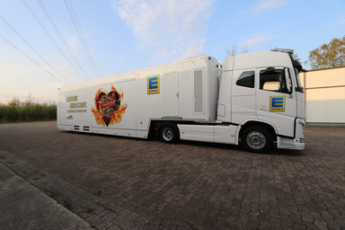 Driving EDEKA Showtruck on the road Image 15