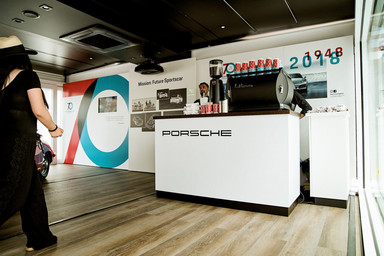 Mobile-Showroom für Porsche Image 15